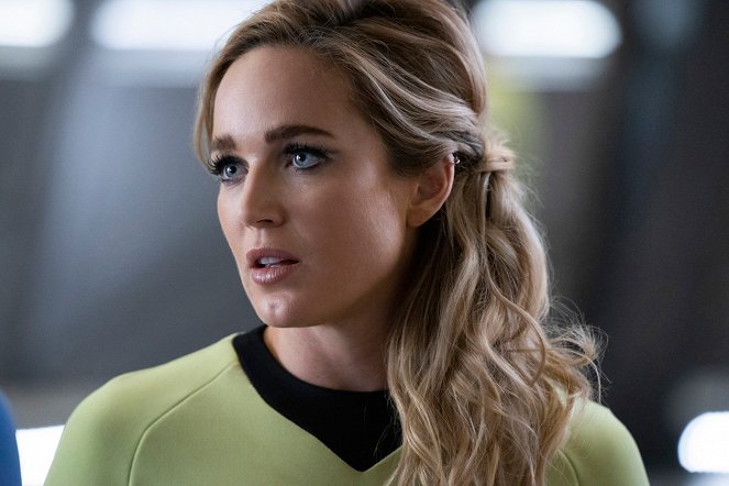 Legends of Tomorrow - The One Where We're Trapped on TV - Van film - Caity Lotz