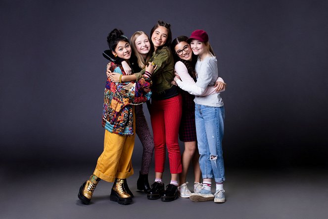 The Baby-Sitters Club - Promo - Momona Tamada, Shay Rudolph, Xochitl Gomez, Malia Baker, Sophie Grace