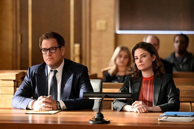 Bull - Wrecked - Photos - Michael Weatherly
