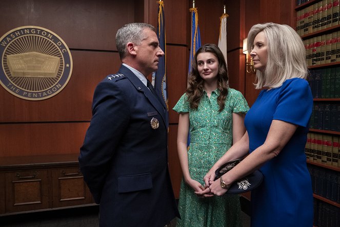 Space Force - The Launch - Photos - Steve Carell, Diana Silvers, Lisa Kudrow