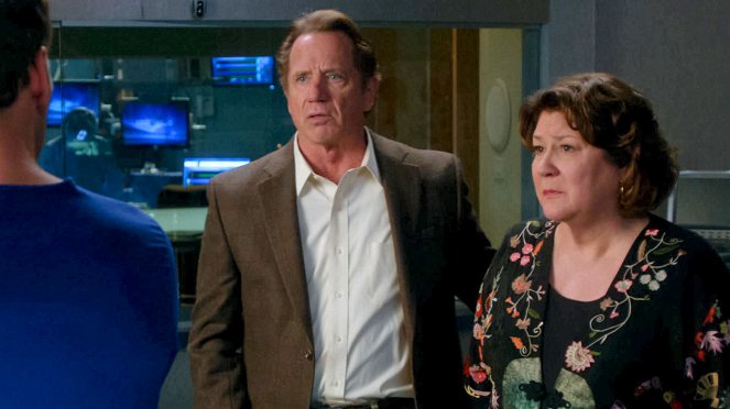 A Gifted Man - In Case of Missed Communication - Van film - Tom Wopat, Margo Martindale