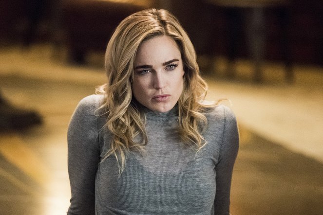Legends of Tomorrow - The Great British Fake Off - Photos - Caity Lotz