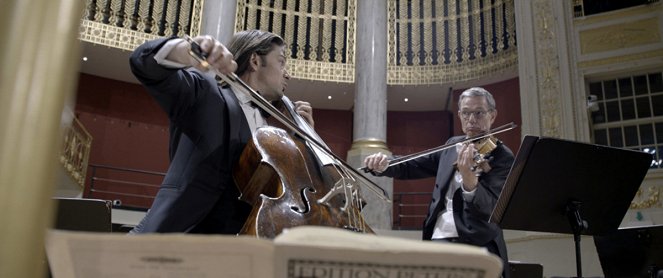 Tonsüchtig – Die Wiener Symphoniker von Innen - Kuvat elokuvasta