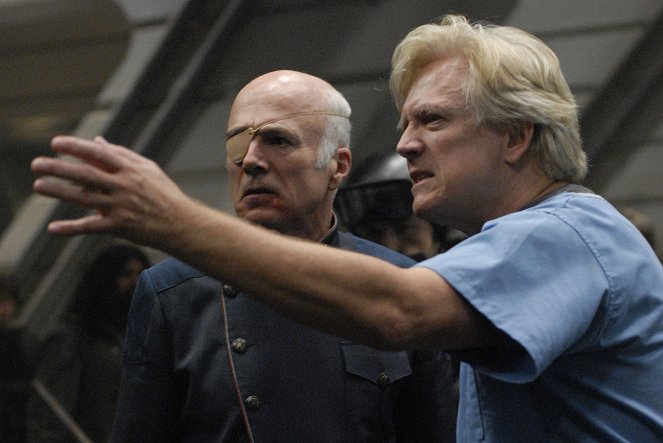 Battlestar Galactica - Season 3 - Allein gegen den Hass - Filmfotos - Michael Hogan, Bruce Davison