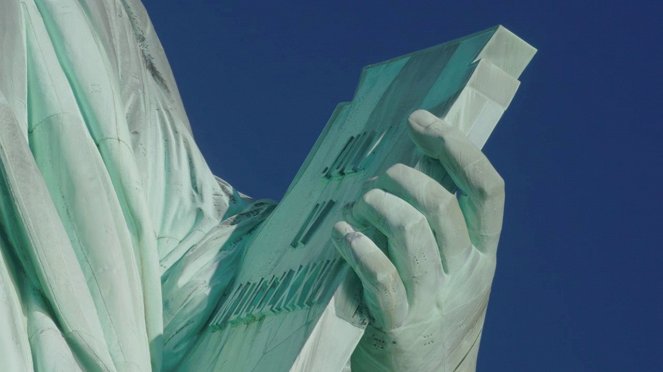 The Statue of Liberty: A French Giant - Photos