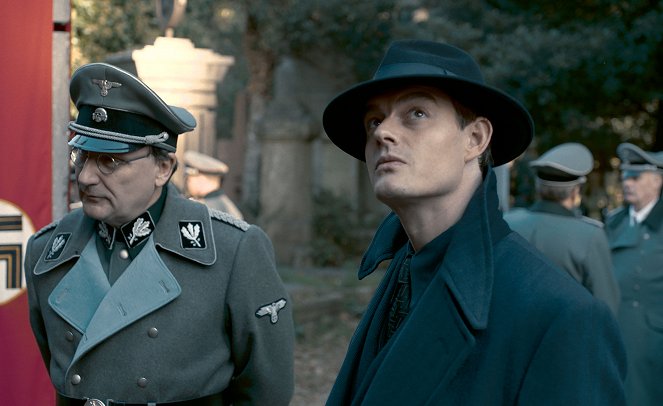 SS-GB: Hitler v Británii - Epizoda 3 - Z filmu