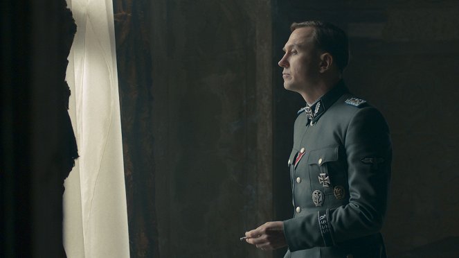 SS-GB: Hitler v Británii - Epizoda 5 - Z filmu