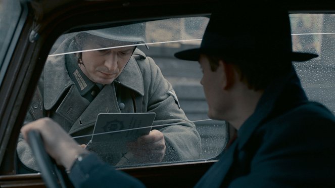 SS-GB: Hitler v Británii - Epizoda 5 - Z filmu