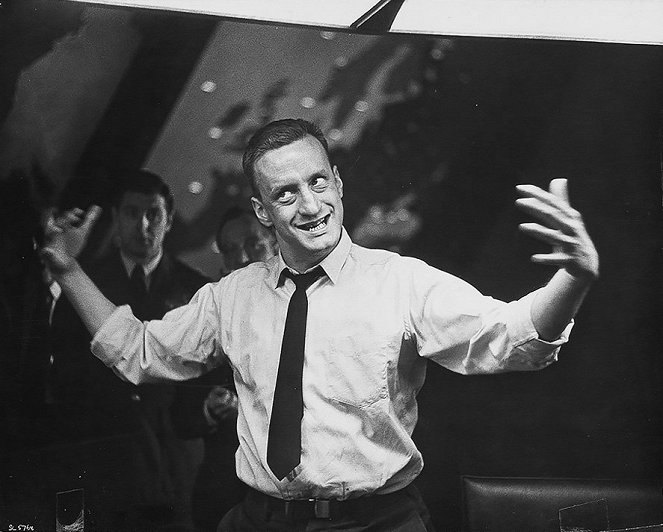 Dr. Strangelove or: How I Learned to Stop Worrying and Love the Bomb - Van film - George C. Scott