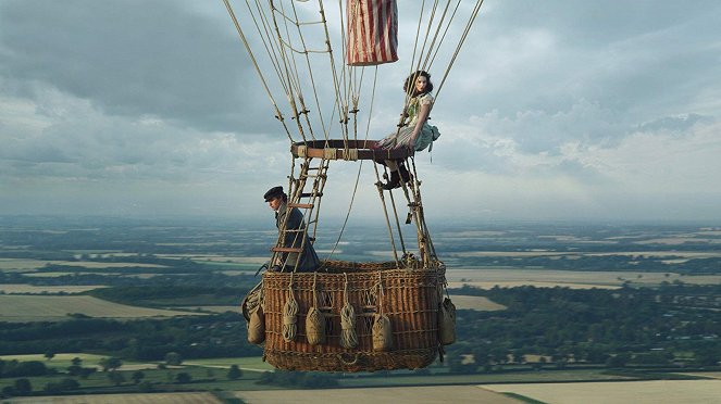 The Aeronauts - De la película - Eddie Redmayne, Felicity Jones