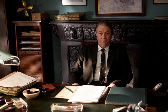 Endeavour - Trove - Photos - Roger Allam