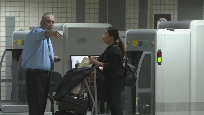 Airport Security: Peru and Brazil - De la película