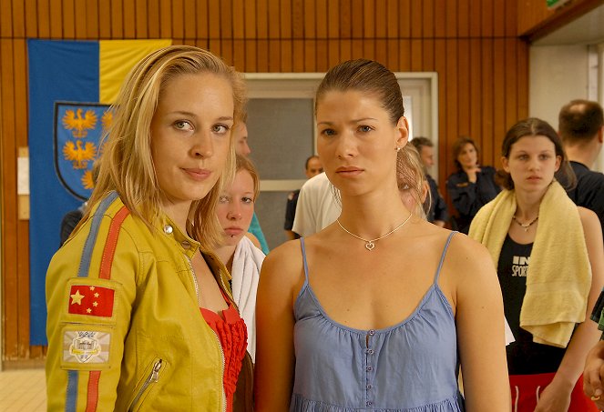 SOKO Donau - Season 2 - Blind vor Liebe - Photos - Lilian Klebow, Catherine Oborny