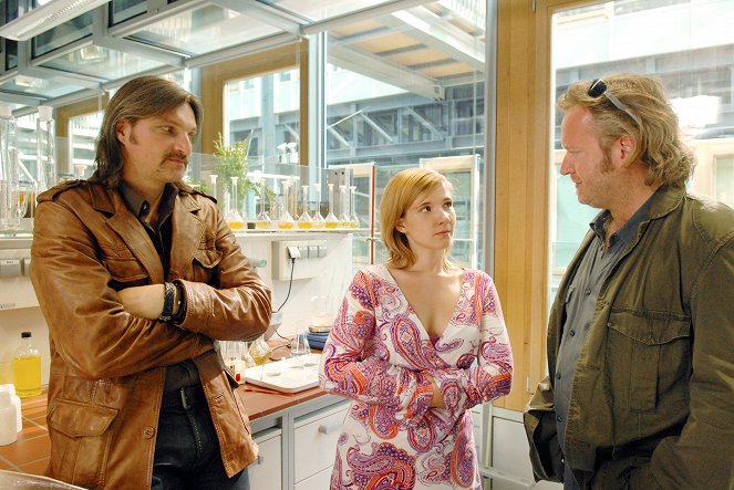 SOKO Donau - Season 3 - Falsche Freunde - Filmfotos - Stefan Jürgens, Gloria Dürnberger, Gregor Seberg