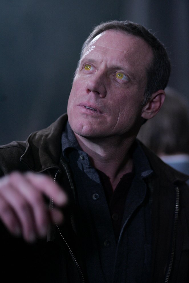 Supernatural - Season 2 - All Hell Breaks Loose: Part 2 - Photos - Fredric Lehne