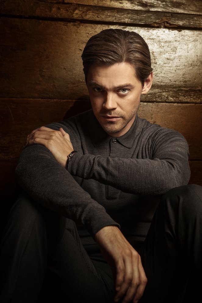 Profilovač - Promo - Tom Payne