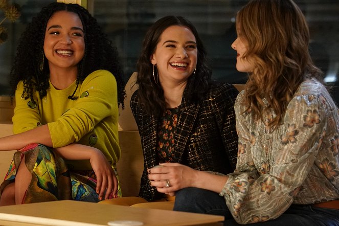 The Bold Type - Leveling Up - Photos - Aisha Dee, Katie Stevens