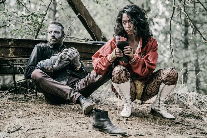 Z Nation - Season 2 - Zombie Baby Daddy - Van film - Keith Allan, Pisay Pao