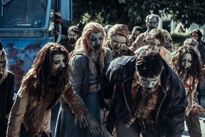 Z Nation - Wenn der Postmann Zombies gängelt - Filmfotos