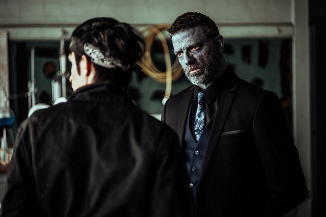 Z Nation - Season 3 - Escorpion and the Red Hand - Photos