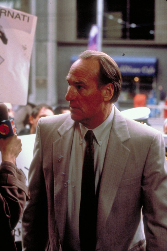 Dirty Pictures - Photos - Craig T. Nelson