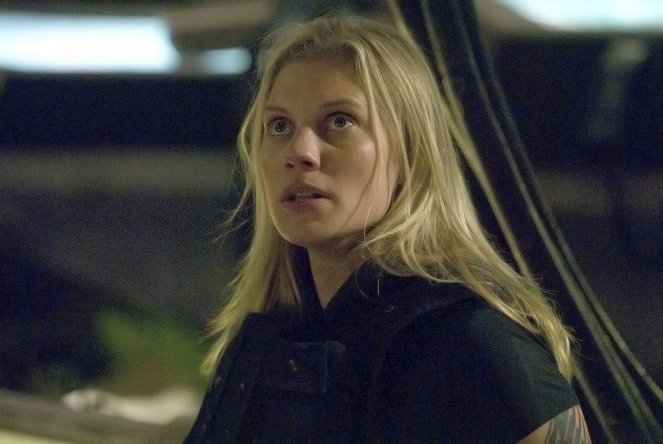 Battlestar Galactica - Świt, Część 2 i 3 - Z filmu - Katee Sackhoff