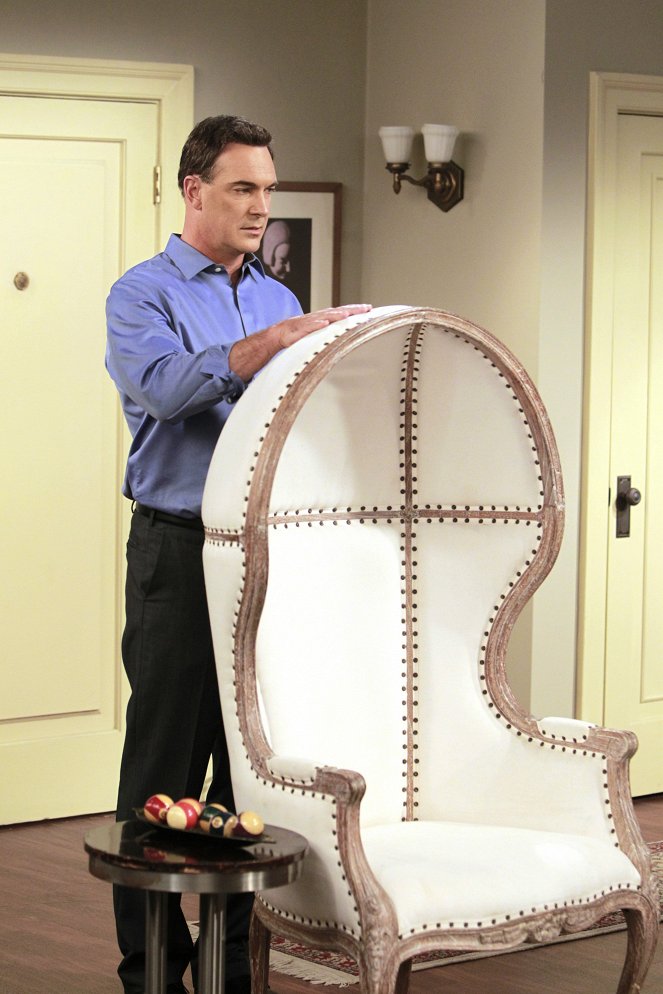 Rules of Engagement - Season 6 - The Chair - Photos