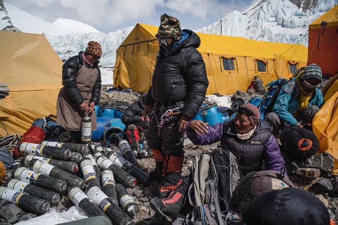 Lost on Everest - Photos
