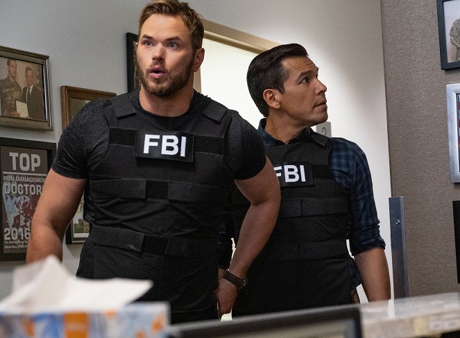 FBI: Most Wanted - Season 1 - Photos - Kellan Lutz, Nathaniel Arcand