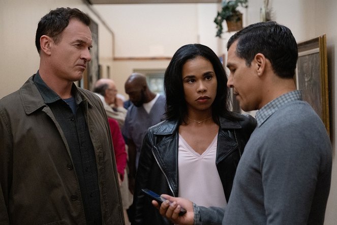 Julian McMahon, Roxy Sternberg, Nathaniel Arcand