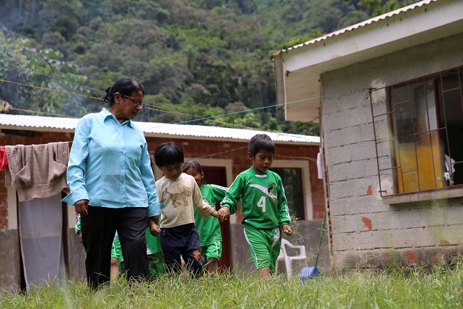 Die gefährlichsten Schulwege der Welt - Bolivien/La Paz/Yungas: Der Sprung über den Abgrund - Van film