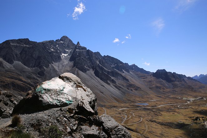 Chemins d'école, chemins de tous les dangers - Bolivien/La Paz/Yungas: Der Sprung über den Abgrund - Photos