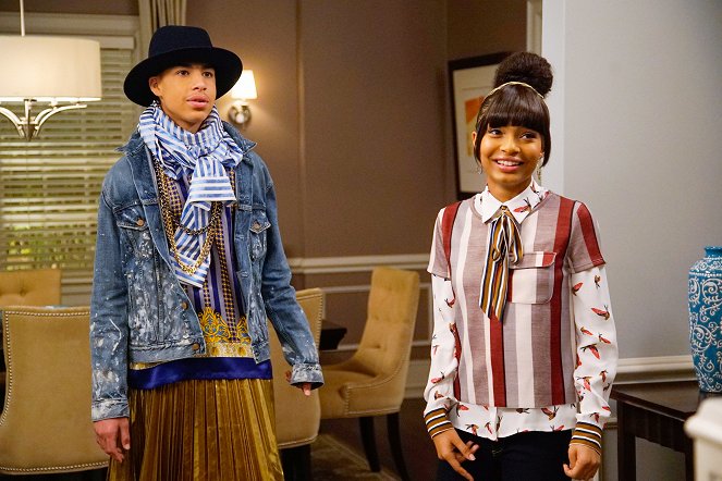 Black-ish - Season 2 - Johnson & Johnson - Photos - Marsai Martin, Yara Shahidi