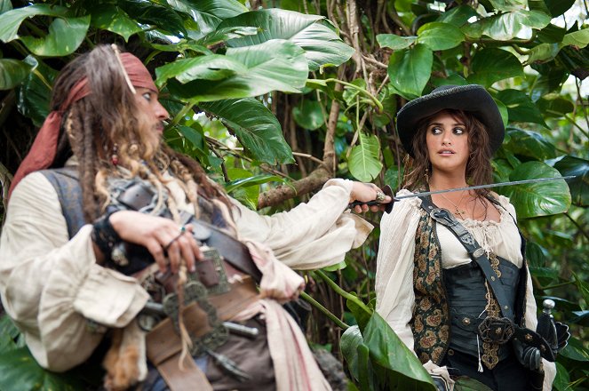 Pirates of the Caribbean: On Stranger Tides - Photos - Johnny Depp, Penélope Cruz