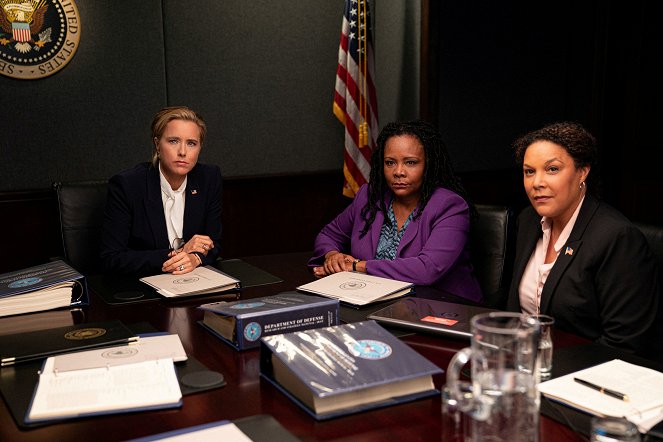 Madam Secretary - Season 6 - Hail to the Chief - Z filmu - Téa Leoni, Tonya Pinkins, Linda Powell