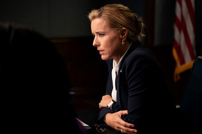 Madam Secretary - Hail to the Chief - Van film - Téa Leoni