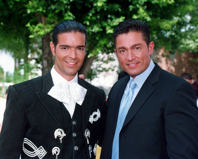 Fernando Colunga