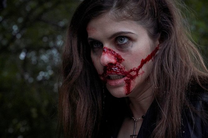 We Summon the Darkness - Filmfotók - Alexandra Daddario