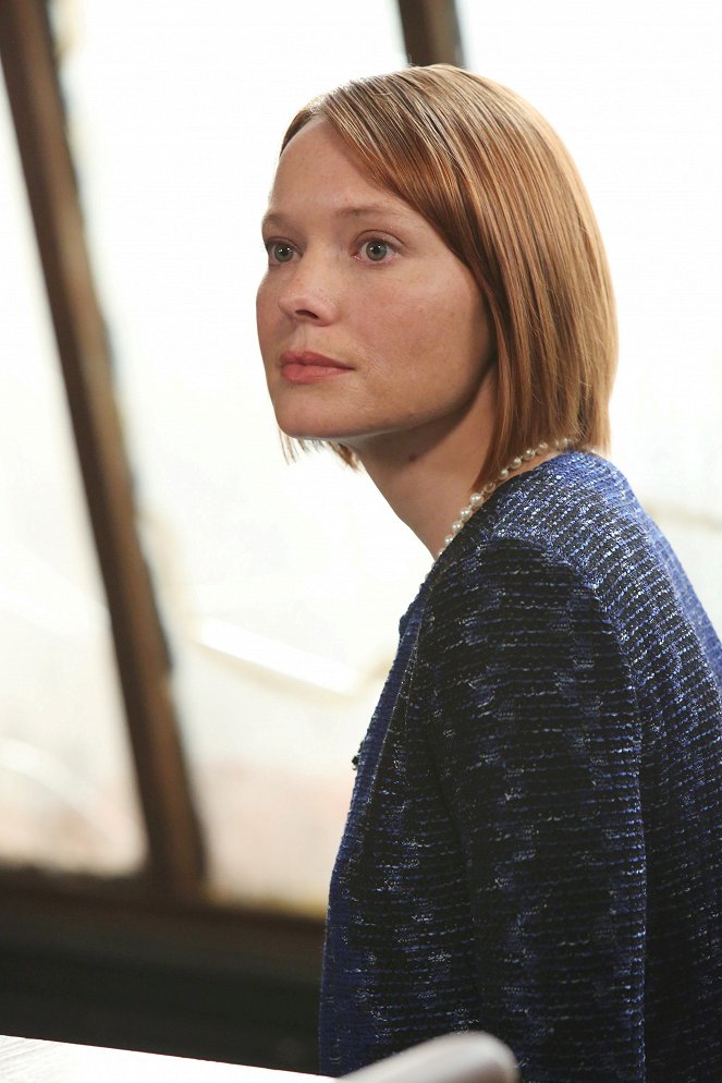 Scandal - Season 3 - Guess Who's Coming to Dinner - Photos - Samantha Sloyan