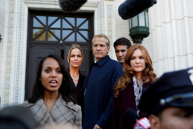 Scandal - Season 3 - Say Hello to My Little Friend - Photos - Darby Stanchfield