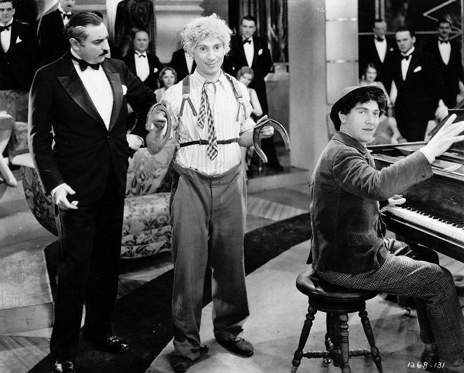 El conflicto de los hermanos Marx - De la película - Harpo Marx, Chico Marx