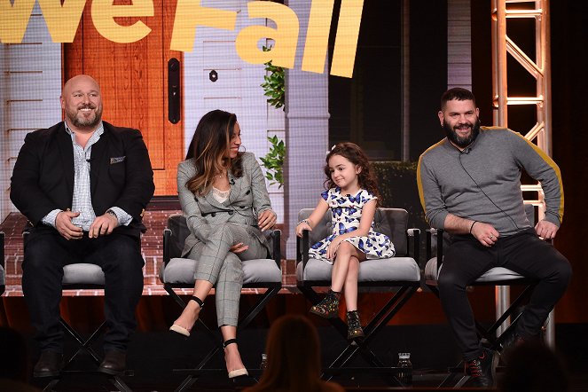 United We Fall - Evenementen - The cast and producers of ABC’s “United We Fall” address the press on Wednesday, January 8, as part of the ABC Winter TCA 2020, at The Langham Huntington Hotel in Pasadena, CA