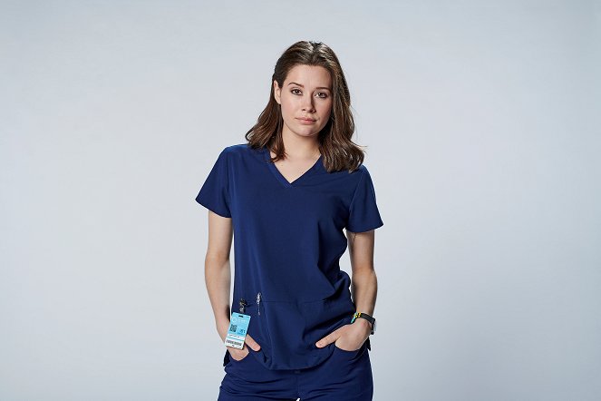Nurses - Unga sjukskötare - Promokuvat - Natasha Calis