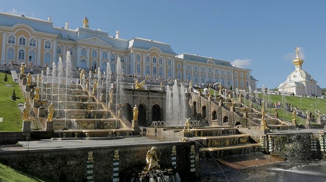 Amazing Gardens - Peterhof - Photos