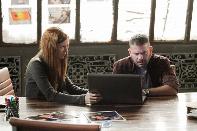 Scandal - Blown Away - Photos - Darby Stanchfield, Guillermo Díaz