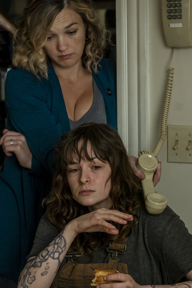 NOS4A2 - The Night Road - Filmfotos - Virginia Kull, Ashleigh Cummings