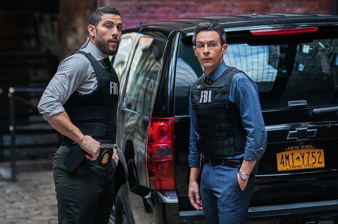 FBI: Special Crime Unit - Season 2 - Ties That Bind - Photos - Zeeko Zaki, John Boyd