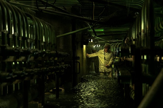 Černobyl - 1:23:45 - Z filmu - Sam Troughton