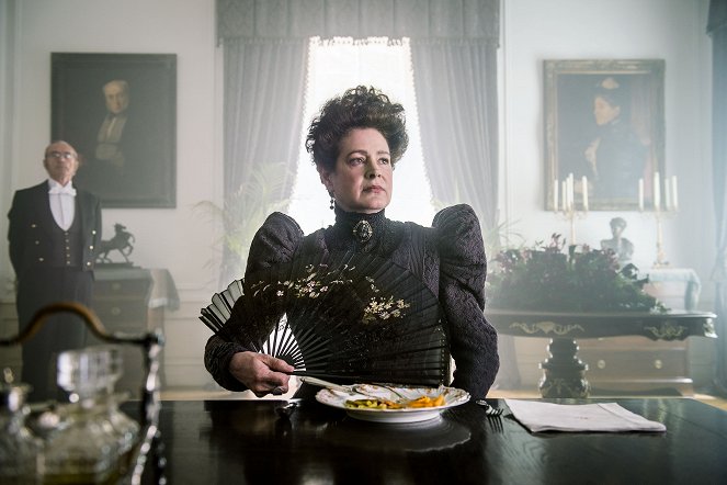 The Alienist - Silver Smile - Photos