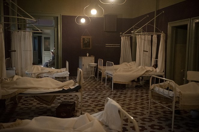 The Alienist - Gilded Cage - Photos